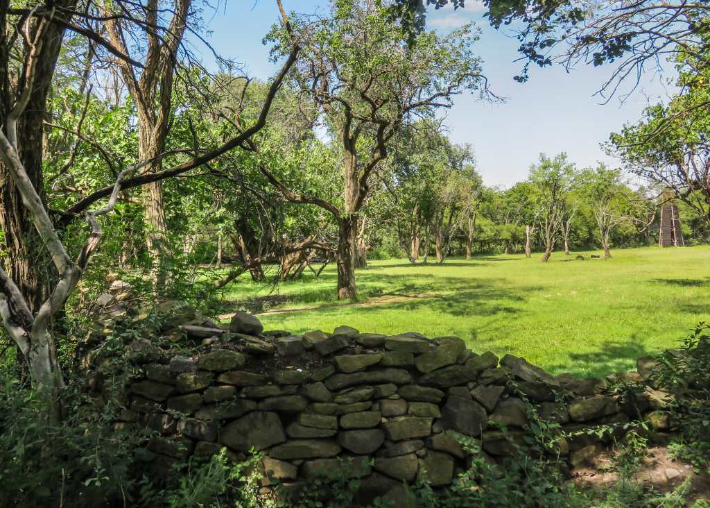 Doornkloof garden wall